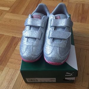 Girls Puma Silver sparkle sneakers Size 1